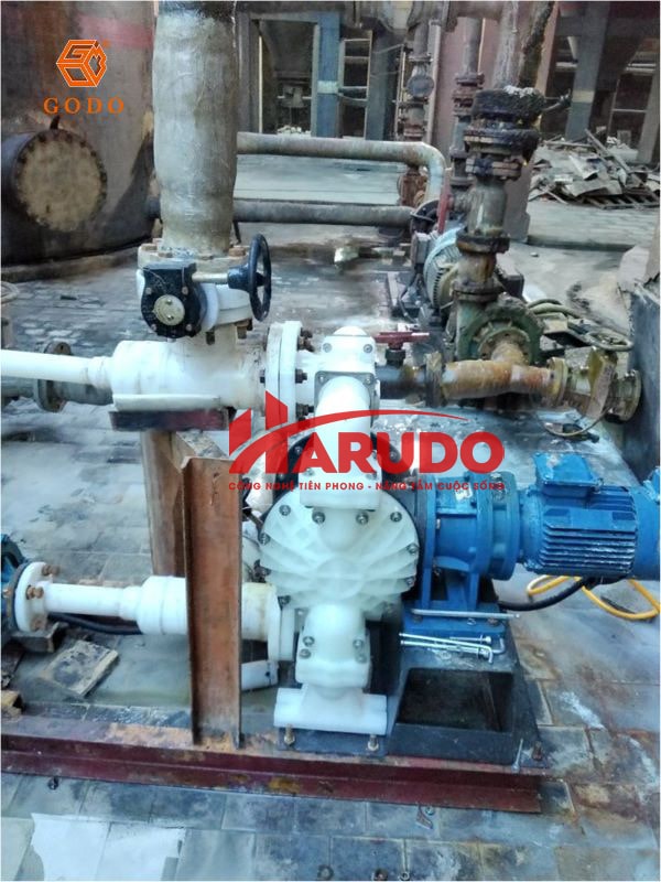 Máy bơm màng điện Godo- Nhựa cao cấp