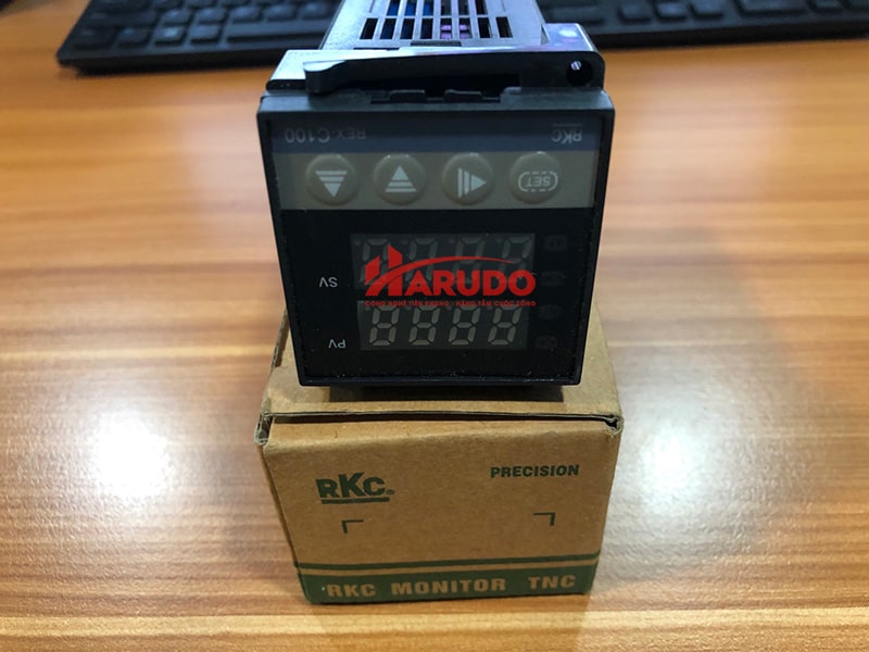 Bộ điều khiển nhiệt độ REX 100