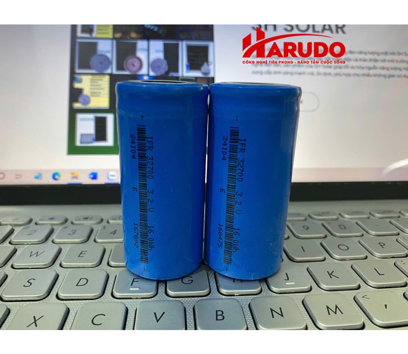Pin dự trữ ốp trần kim cương 3 màu 500W