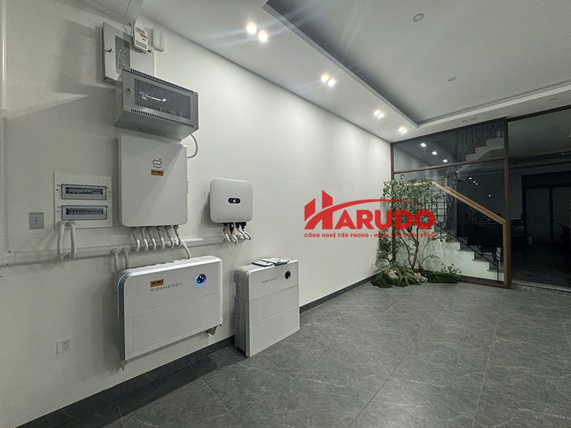 Lắp đặt biến tần Hybrid Inverter Sigenergy